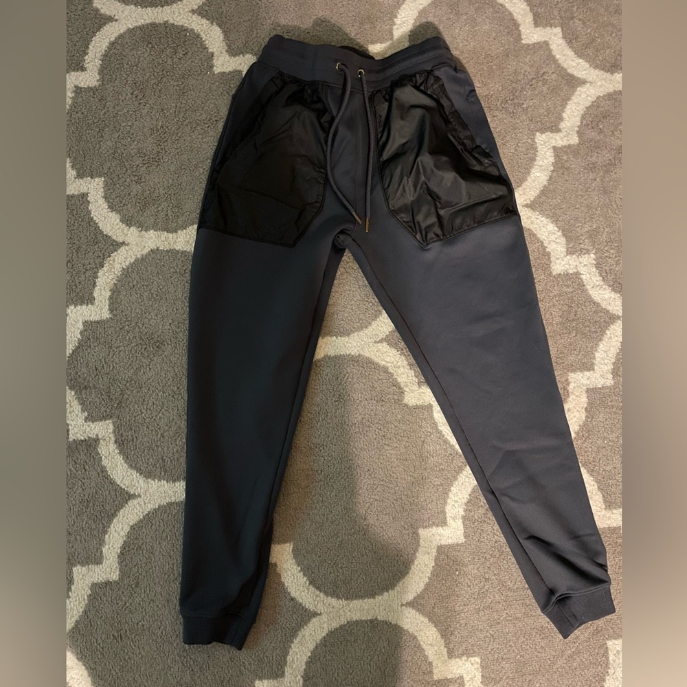 Men’s Under Armour Athletic Pants-Men’s Medium-Gray